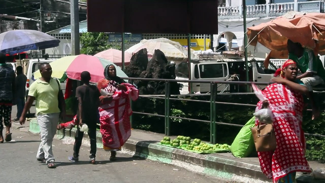 Les Comores refusent d'accueillir les expulsés...