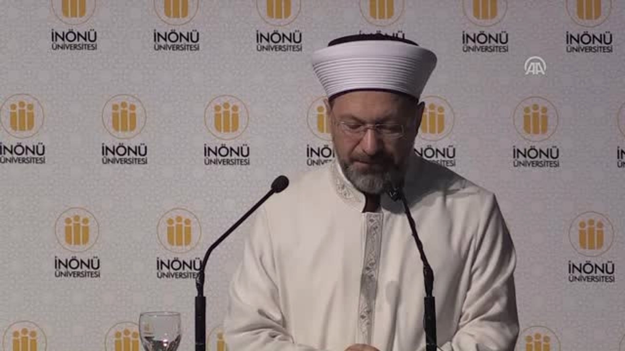 Erbaş: "Din İstismarı Sosyal Boyutları Aşarak Güvenlik Meselesi Haline Gelmiştir"