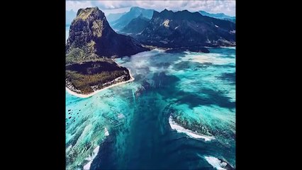 Chutes d'eau sous-matines à l'ile Maurice