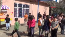 Elazığ-Okul Bahçesinde Kurulan 'Dürüstlük Manavı' Öğrencilerin İlgi Odağı Oldu