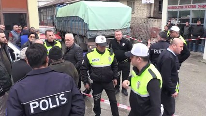 Kamyonun çarptığı kişi öldü - SAKARYA