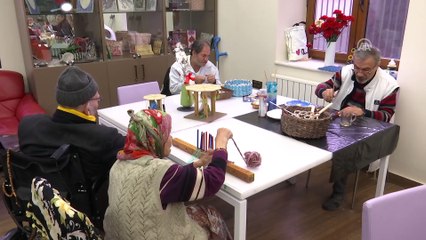 Darülaceze sakinleri hobileriyle yaşama bağlanıyor - İSTANBUL