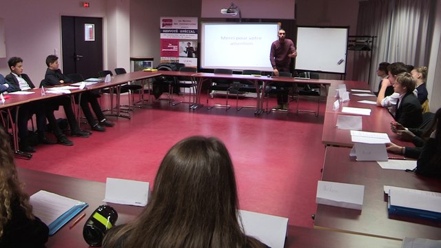 Opération Renvoyé spécial : des journalistes en exil rencontrent des élèves