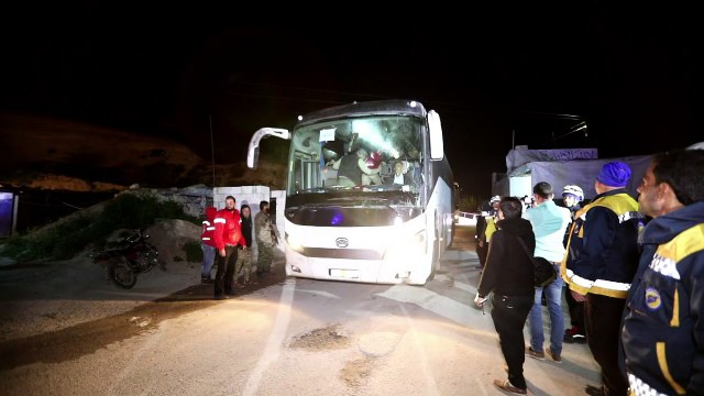 Bombardeios russos matam 37 civis na Síria