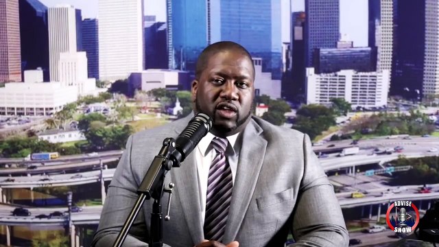 Black Man Checks Cop For Pulling A Gun On Him During A Traffic Stop