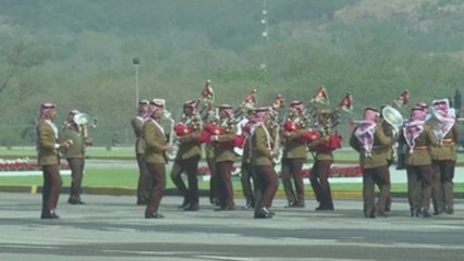 Pakistán celebra su día nacional acusando a India de poner en peligro la paz