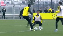 Usain Bolt fait valoir sa technique à l'entrainement du Borussia Dortmund