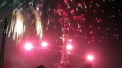 Azaming fire work at Minar Pakistan Lahore2