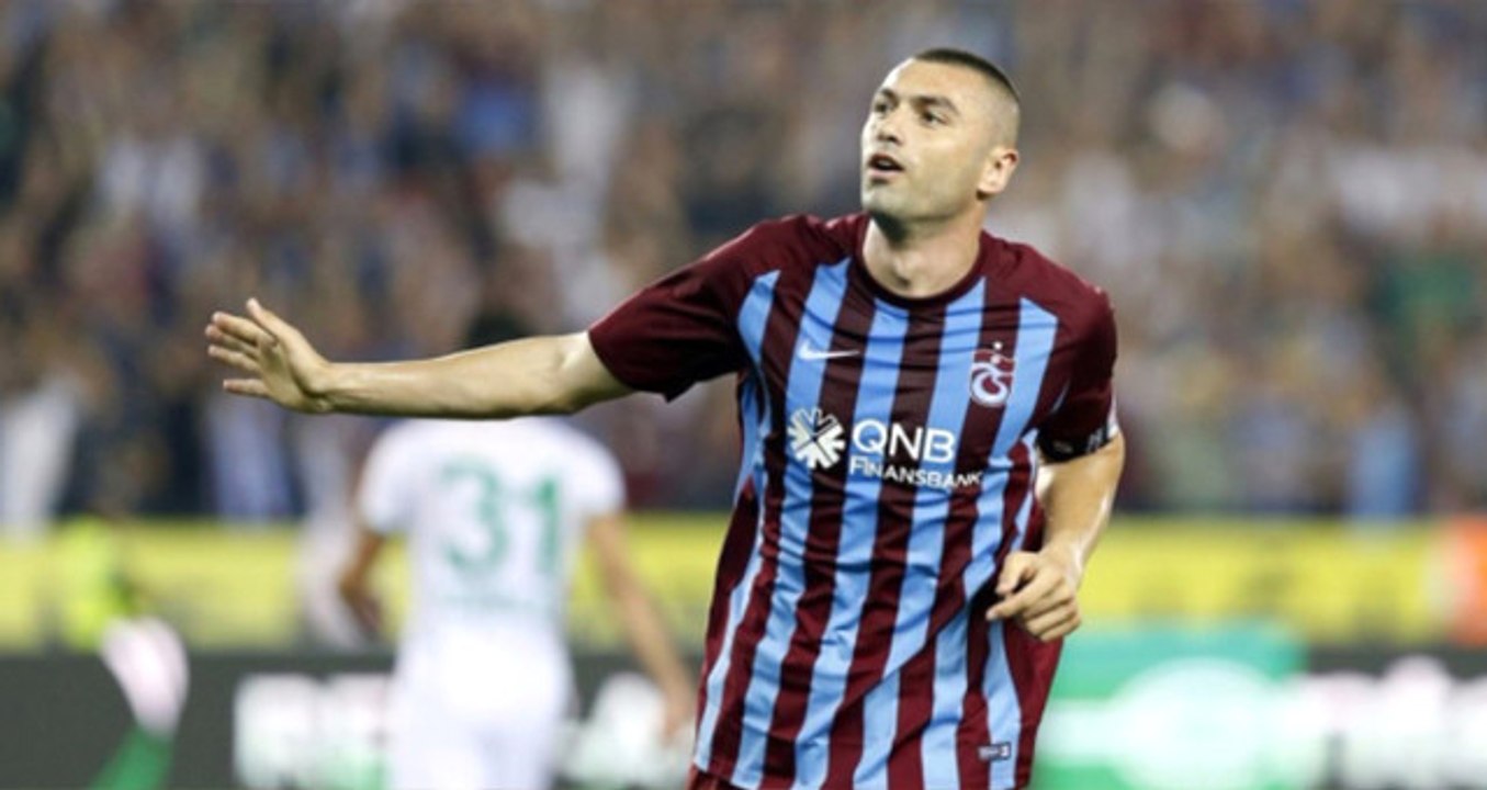 Yıldız Futbolcu Burak Yılmaz: Trabzonspor'dan Ayrılmayacağım