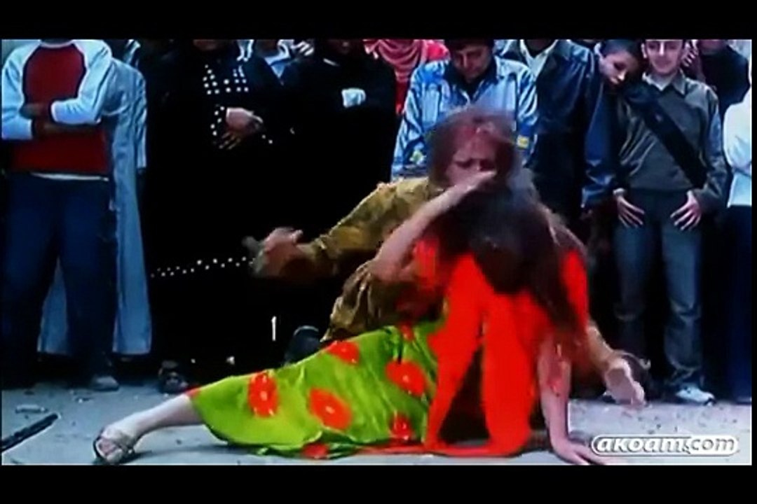 خناقه الحاجه اطاطا مع اوشه ومليجي بالشبشب