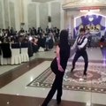 видео Парень или девушка танец video The guy or the girl dance فيديو الرجل أو الفتاة ترقص  ویڈیو لڑکے یا لڑکی رقص  वीडियो आदमी या लड़की नृत्य