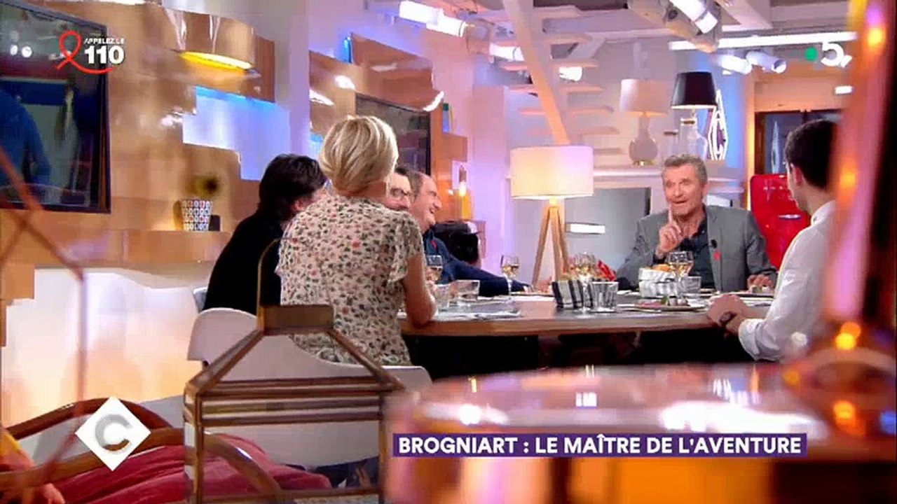 Denis Brogniart raconte son premier tournage de "Koh-Lanta" : "Ils ont oublié d'appuyer sur le bouton REC"