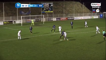 Arrêt sur une belle frappe en angle fermé