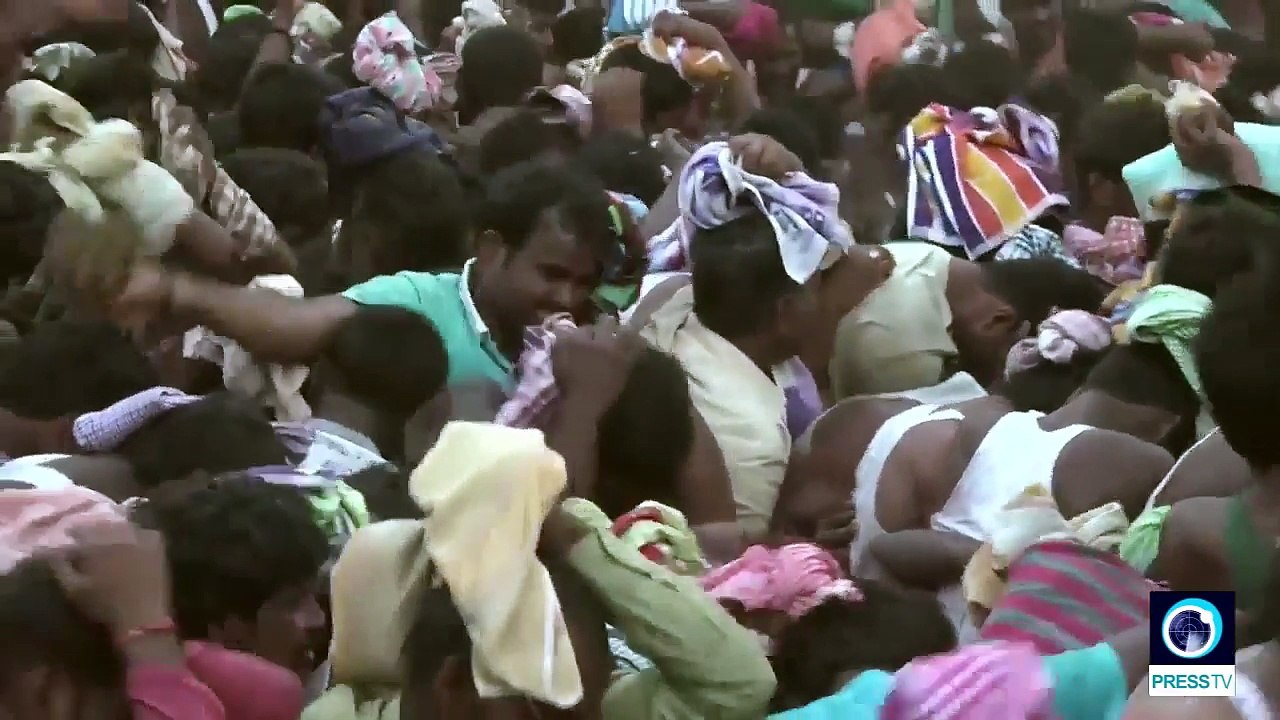 Inde  S'envoyer des bouses de vache pour fêter l’Ugadi (nouvel an)