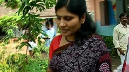 இவளை என்ன செய்யலாம் வீடியோ பார்த்துட்டு நீங்களே சொல்லுங்க