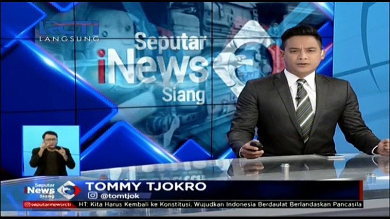 Mengantuk, Mobil Tabrak Separator Busway