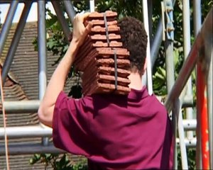 Grand Designs S03 E07 Cumbria The Underground House