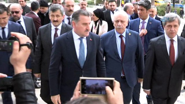 Gençlik ve Spor Bakanı Osman Aşkın Bak: 'Esas amaç oranın insanlarına barışı ve şefkati getirmek'