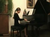 Young girl (Marysia Orzeł) playing J.S. Bach - Preludium