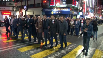 Helikopter kazasında ölenler için şehitlere vefa yürüyüşü