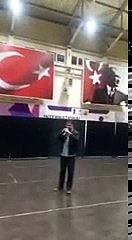 istiklal marşı'nı zurnayla çalan adam