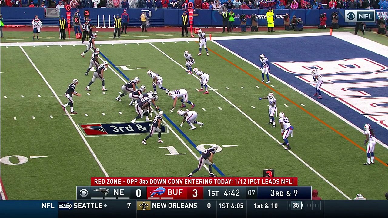 2016 - Tom Brady steps up and finds Danny Amendola for the 9-yard TD