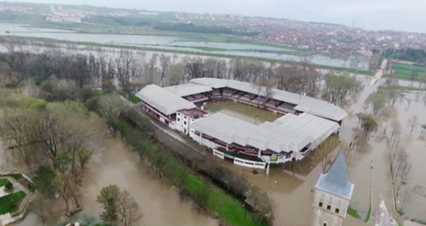 Tunca Nehri Taştı, Kırkpınar Er Meydanı Sular Altında Kaldı
