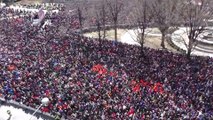 Manifestantes reclaman medidas contra las armas en EEUU