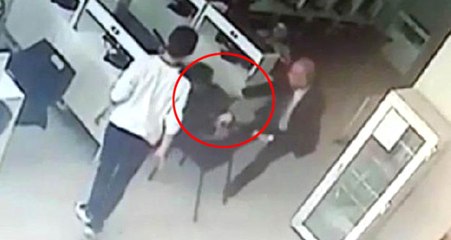 Okuldan Kaçan Oğlunu İnternet Kafede Yakalayan Baba, Önce Dövdü Sonra Yerde Sürükledi