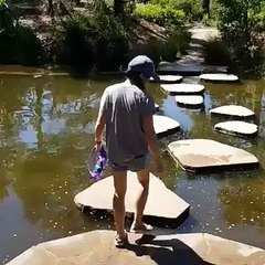 La double gamelle  d'un petit chien !