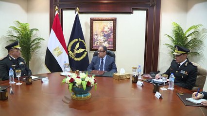 وزير الداخلية يعقد اجتماعا لبحث المشكلات المرورية بالقاهرة