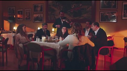 Ezgi Mola - Yalnızım Dostlarım