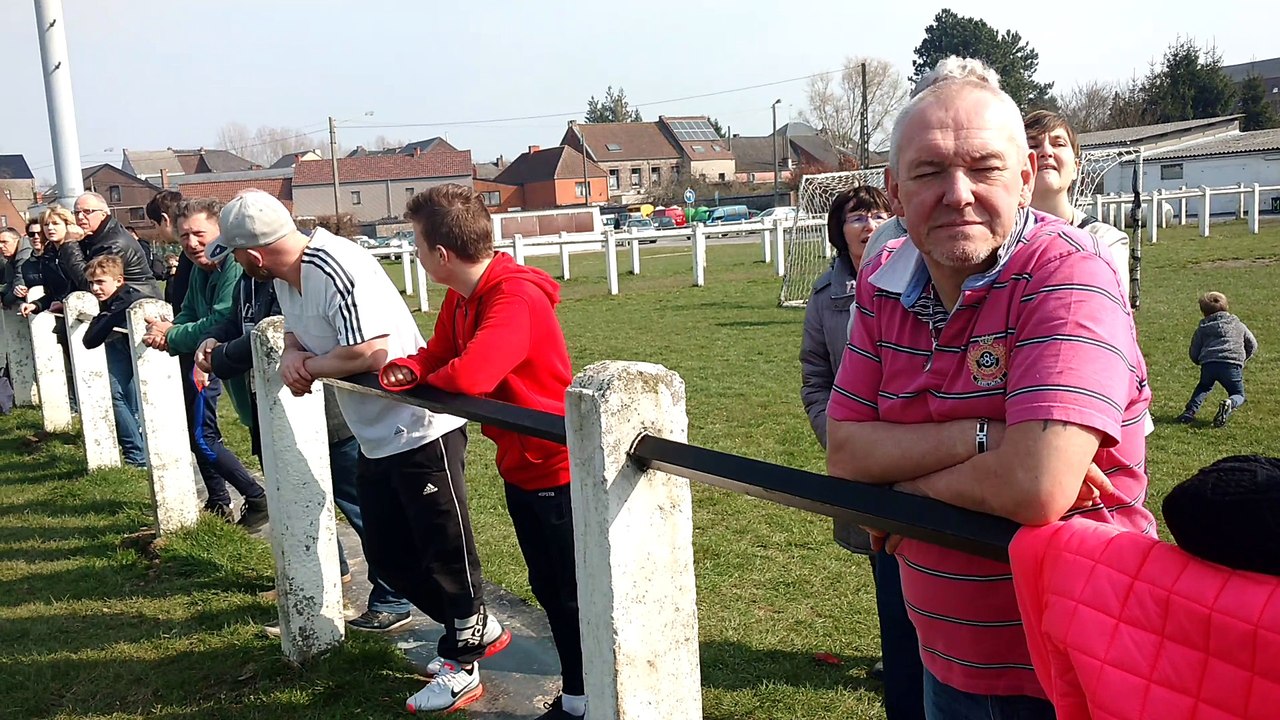 Georges Heylens a donné le coups d envoi pour Lens-Casteau.Vidéo Eric Ghislain