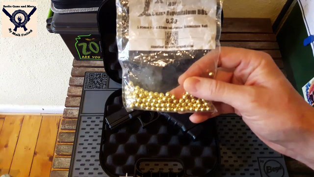 Schusstest Airsoft Glock 17 Gen.3 6mm Co2 Deluxe Edition