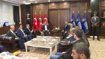 Dışişleri Bakanı Çavuşoğlu, Büyükşehir Belediye Başkanı Aktaş'ı Ziyaret Etti
