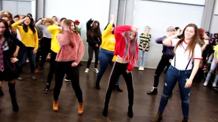 LBM - Random Dance Play (02/04)