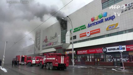 Incêndio deixa 37 mortos em shopping