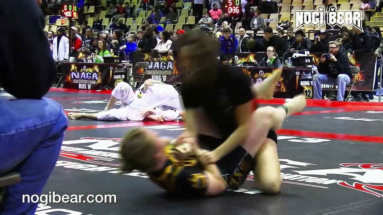 GIRLS GRAPPLING Elizabeth Schilder vs Alessandra Stout REMASTERED Classic • NAGA World Championship 04 25 15 • Female No Gi Grappling