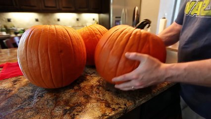 Make Minion Pumpkins for Halloween
