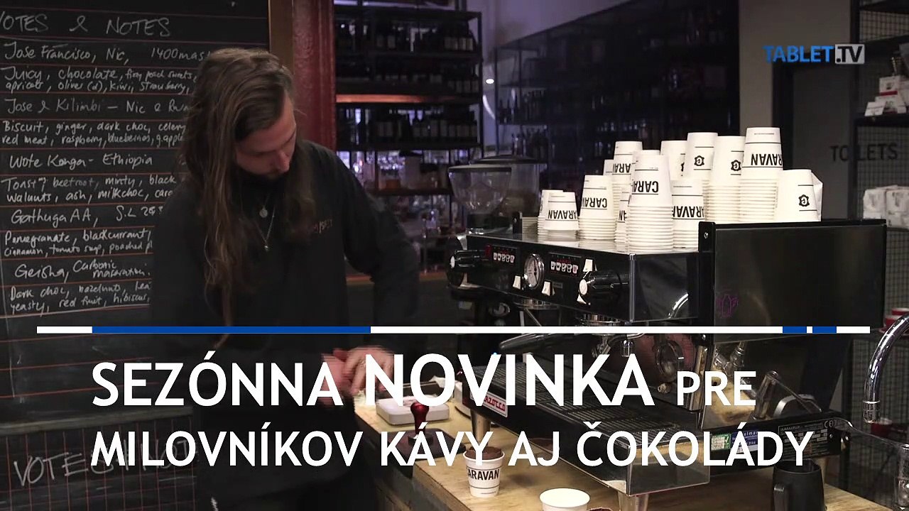 Latte vo veľkonočnom čokoládovom vajíčku hitom londýnskej kaviarne