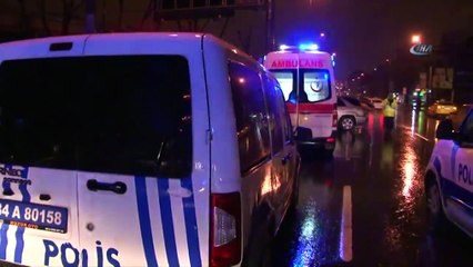 Fatih'te Ermenistan Plakalı Araç Kaza Yaptı: 1 Ölü, 4 yaralı