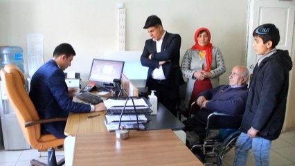 Başkale Kaymakamlığında tekerlekli sandalye hizmeti