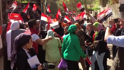 قالوا ايه وتسلم الأيادى" تشعل الانتخابات أمام اللجان فى المعادى