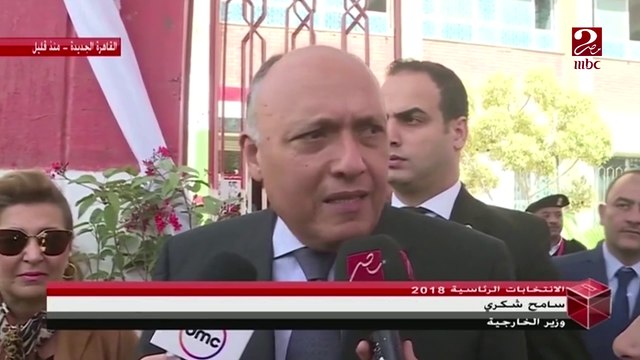 وزير الخارجية سامح شكرى يدلي بصوته فى مدرسة بالقاهرة الجديدة