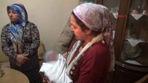 Adana-Sokağa Atılan Yeni Doğmuş Bebeğin Adını, 'Umut' Koydular