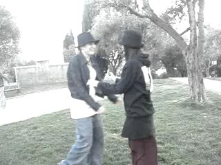 Lutte : Initialement prévu comme un combat