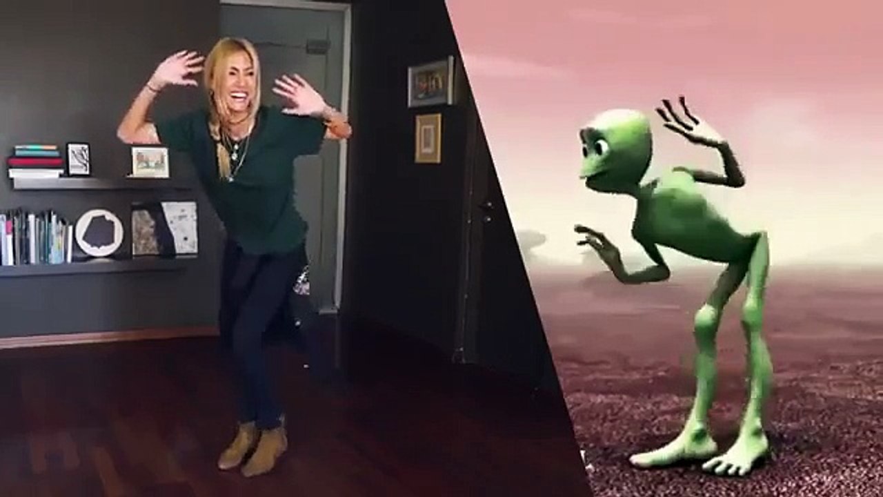 Çağla Şikel'in uzaylı dansı sosyal medyayı salladı