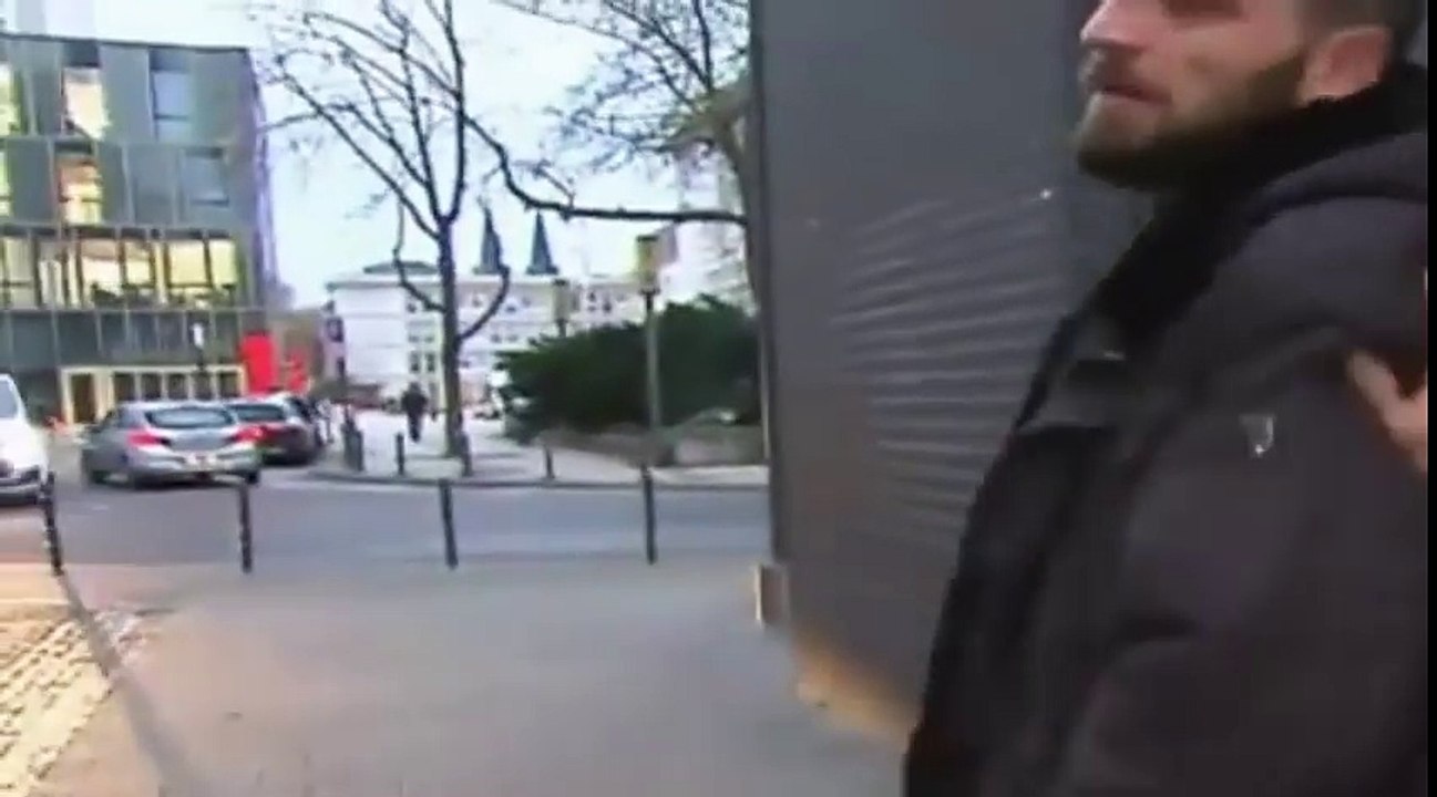 IST ALEX IN GEFAHR!.mp4 - Lustige Videos