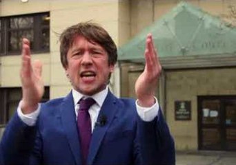 Télécharger la video: Jonathan Pie Defends YouTuber Convicted for Nazi Pug Video