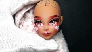 How to Curl Yarn wefts + How to Make a Doll Wig | Curls | Mozekyto #4